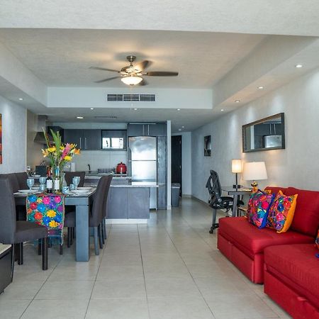 Ocean Front Condo Sleeps 4 Adults-Grand Venetian T3000-1606 Puerto Vallarta Buitenkant foto