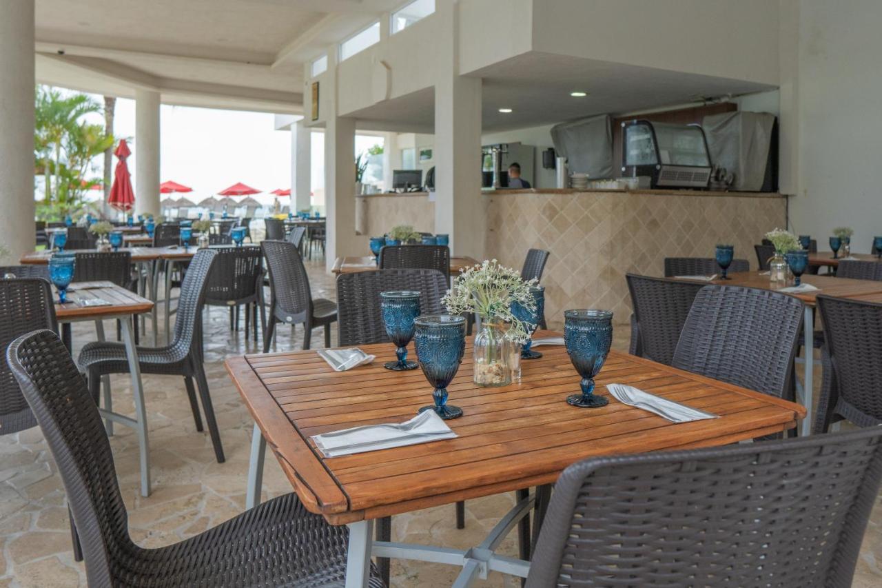 Ocean Front Condo Sleeps 4 Adults-Grand Venetian T3000-1606 Puerto Vallarta Buitenkant foto