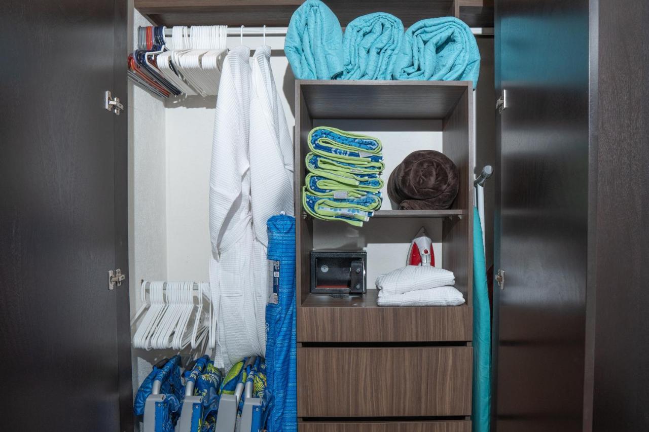 Ocean Front Condo Sleeps 4 Adults-Grand Venetian T3000-1606 Puerto Vallarta Buitenkant foto